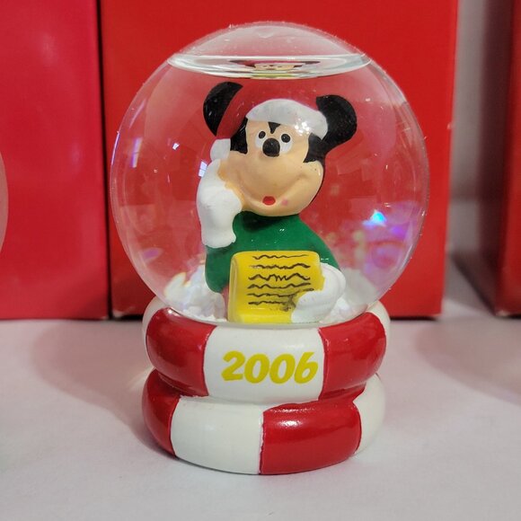 Vintage Christmas Miniature Disney Mickey Mouse Snow Globes Made for JC Penney - Picture 6 of 13